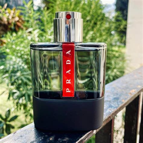 prada luna rossa carbon main accords|luna rossa carbon prada cologne.